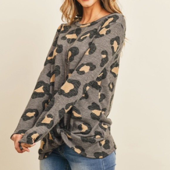 Leopard Print, Side Twist Tunic Top - Picture 6 of 9
